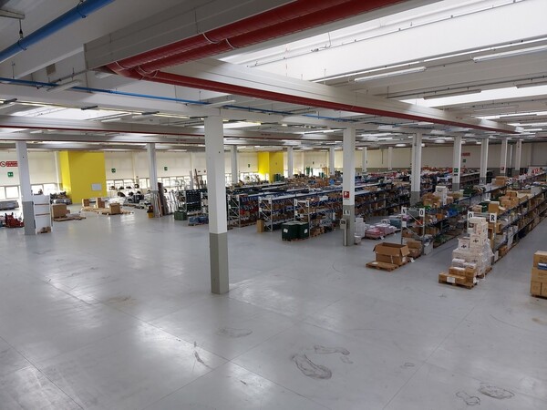 24#5837 Magazzino di utensileria e materiale elettrico in vendita - foto 158