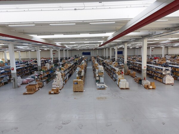 24#5837 Magazzino di utensileria e materiale elettrico in vendita - foto 159