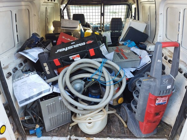1#5838 Autocarri Ford Transit e attrezzatura in vendita - foto 33