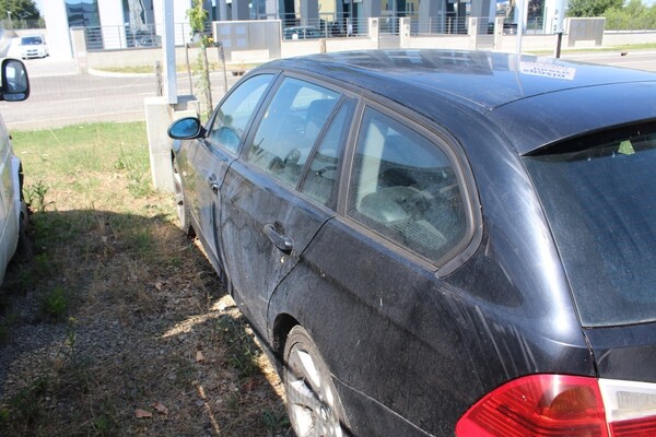 8#5849 Automobile BMW 320 D in vendita - foto 3
