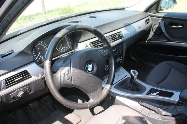 8#5849 Automobile BMW 320 D in vendita - foto 13