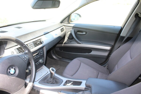 8#5849 Automobile BMW 320 D in vendita - foto 14