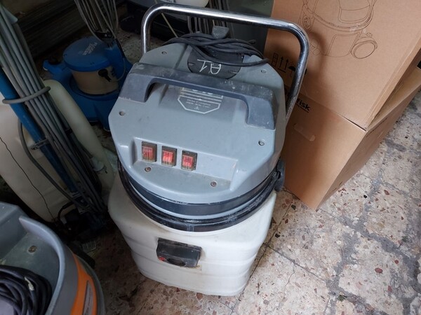 4#5851 Aspirapolveri e lavapavimenti in vendita - foto 12