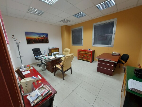 23#5859 Arredi ufficio in vendita - foto 2