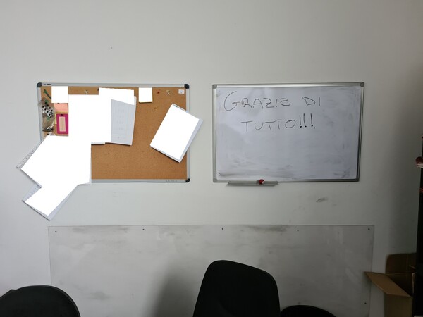 12#5878 Arredi attrezzature elettroniche ufficio in vendita - foto 4