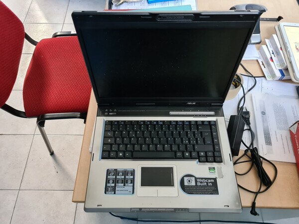 12#5878 Arredi attrezzature elettroniche ufficio in vendita - foto 32