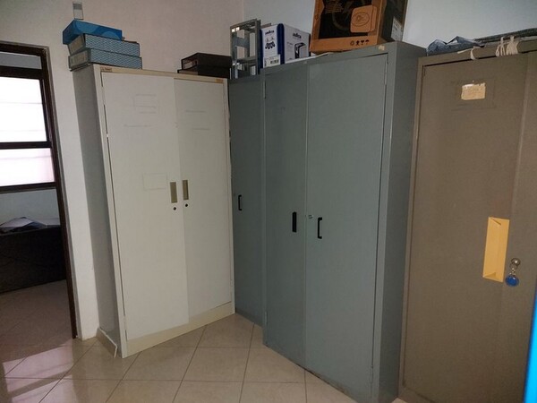 1#5881 Arredi e attrezzature da ufficio in vendita - foto 47