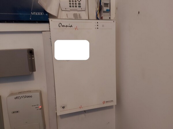 1#5881 Arredi e attrezzature da ufficio in vendita - foto 87