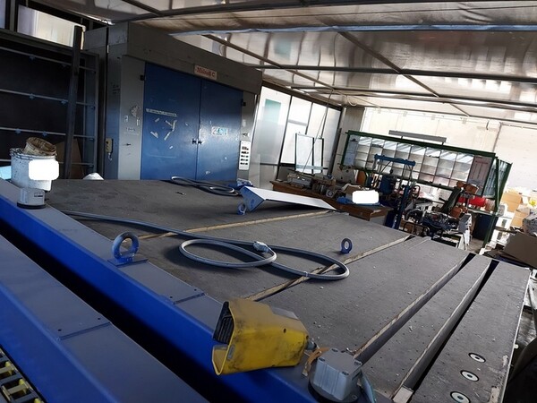 11#5881 Tavolo tagliavetro completo di ribalta Macotec in vendita - foto 8