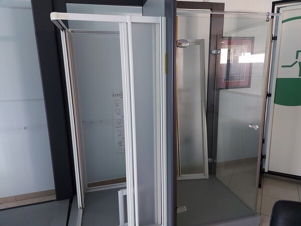 2#5881 Infissi in vendita - foto 3