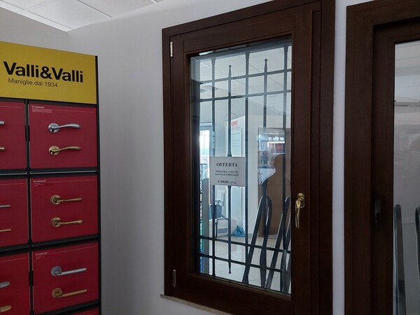 2#5881 Infissi in vendita - foto 31