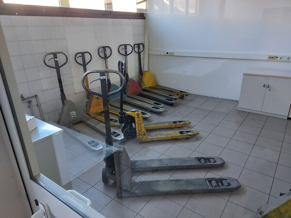 10#5882 Attrezzature officina in vendita - foto 12