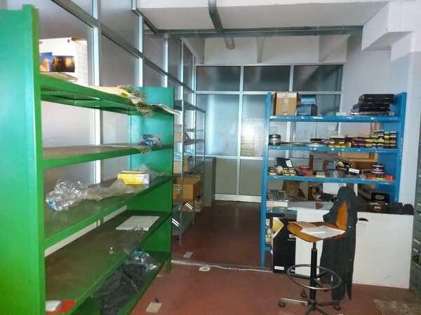 10#5882 Attrezzature officina in vendita - foto 37