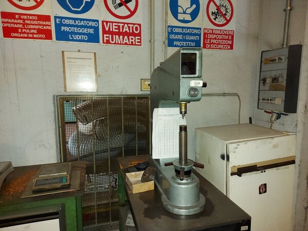 10#5882 Attrezzature officina in vendita - foto 48