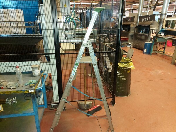 10#5882 Attrezzature officina in vendita - foto 49
