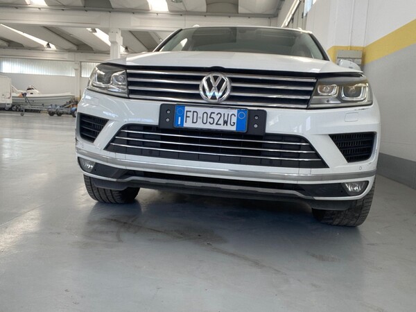 1#5904 Autovettura Touareg Volkswagen in vendita - foto 2
