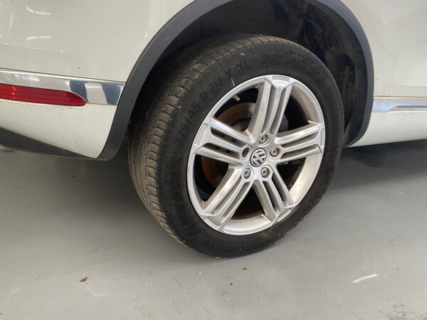 1#5904 Autovettura Touareg Volkswagen in vendita - foto 6