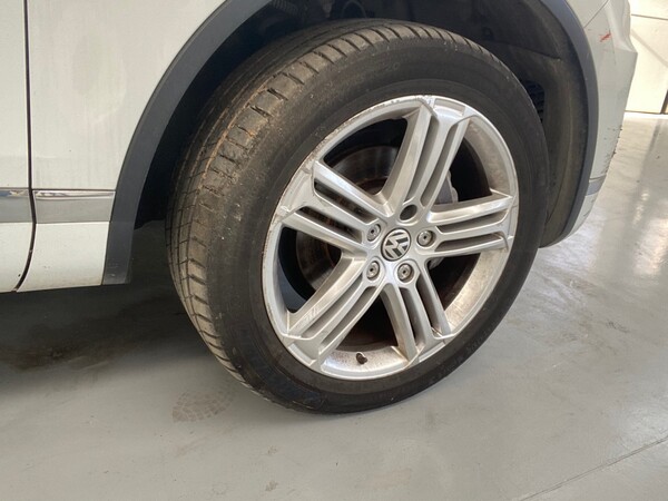 1#5904 Autovettura Touareg Volkswagen in vendita - foto 7