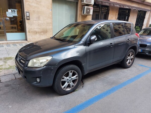 1#5905 Autovettura Toyota Rav in vendita - foto 14