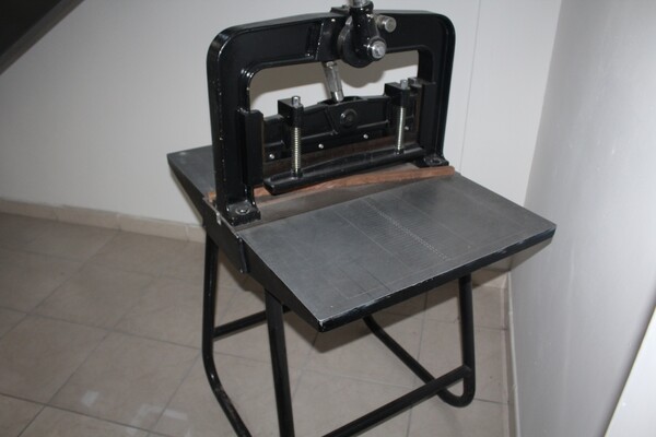 5#5912 Arredi e attrezzatura ufficio in vendita - foto 3