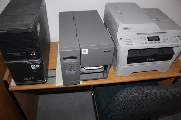 5#5912 Arredi e attrezzatura ufficio in vendita - foto 28