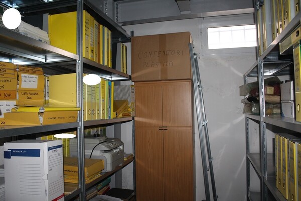 7#5912 Scaffalature e arredi ufficio in vendita - foto 22