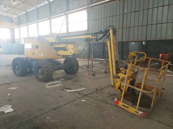 24#5922 Piattaforma semovente Haulotte HA18PX in vendita - foto 1