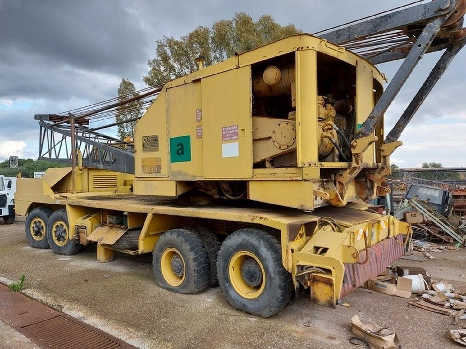 Lot AmericanHoist mobile crane