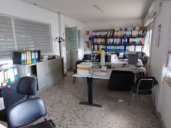 38#5922 Arredi e attrezzature da ufficio in vendita - foto 3