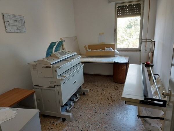 38#5922 Arredi e attrezzature da ufficio in vendita - foto 26
