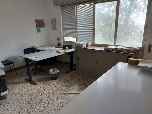 38#5922 Arredi e attrezzature da ufficio in vendita - foto 33