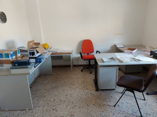 38#5922 Arredi e attrezzature da ufficio in vendita - foto 36