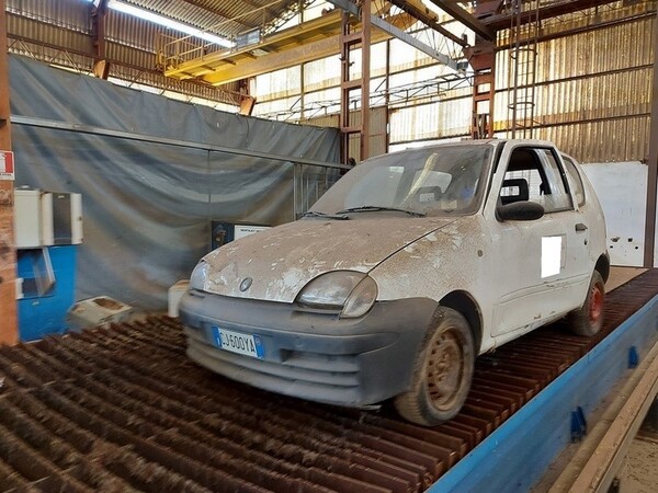 9#5922 Autovettura Fiat 600 in vendita - foto 1
