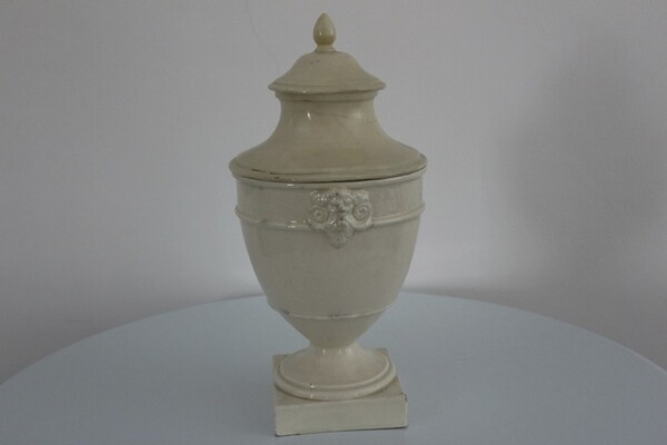 188#5936 Vaso con coperchio in vendita - foto 1