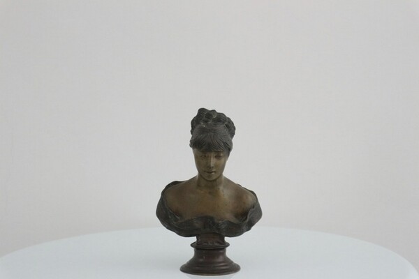 239#5936 Statuina Il Busto Della Francese in vendita - foto 1