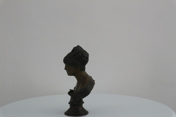 239#5936 Statuina Il Busto Della Francese in vendita - foto 2