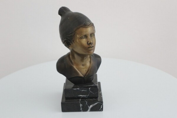 243#5936 Statuina Busto Di Giovane Pescatore in vendita - foto 1