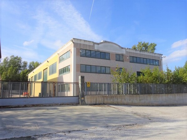 1#5937 Cessione di azienda costituita da beni e autorizzazione smaltimento e recupero rifiuti in vendita - foto 1
