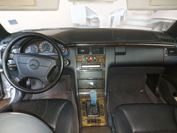 1#5941 Automobile Mercedes benz E250D in vendita - foto 16