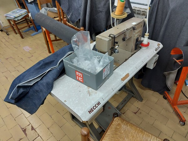 2#5941 Macchine da cucire ed attrezzature in vendita - foto 10