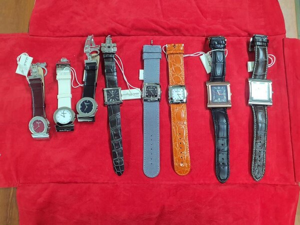 3#5945 Orologi da polso in vendita - foto 2