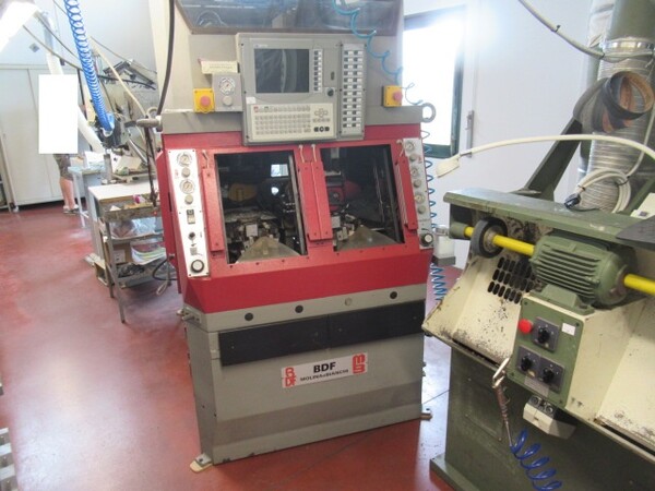 1#5971 Compendio beni mobili per produzione di calzature in vendita - foto 54