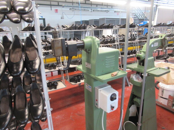 1#5971 Compendio beni mobili per produzione di calzature in vendita - foto 144