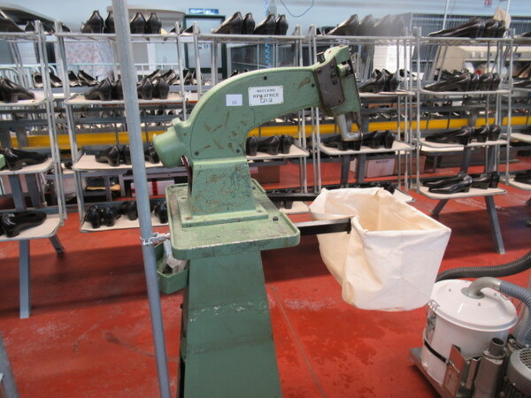1#5971 Compendio beni mobili per produzione di calzature in vendita - foto 148