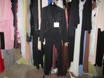 Image 22 - Women's formal dresses - Lot 4 (Auction 5979)