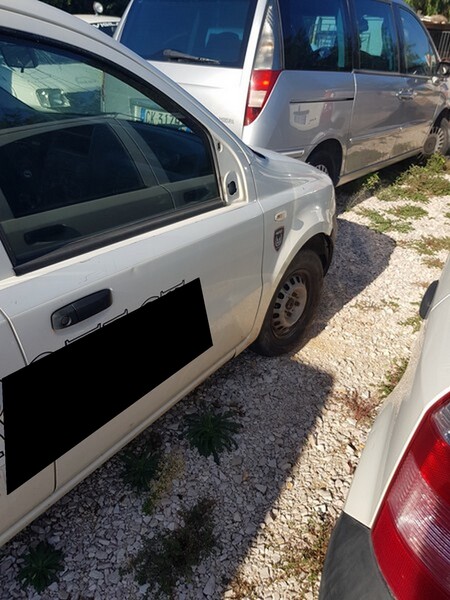 1#5981 Arredi ufficio e attrezzature per attività di vigilanza in vendita - foto 3