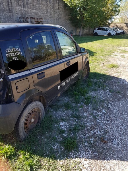 1#5981 Arredi ufficio e attrezzature per attività di vigilanza in vendita - foto 6
