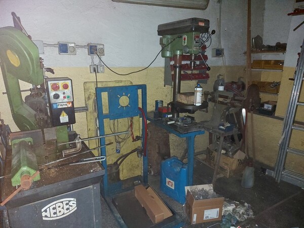 1#5989 Attrezzatura per officina e arredi ufficio in vendita - foto 10