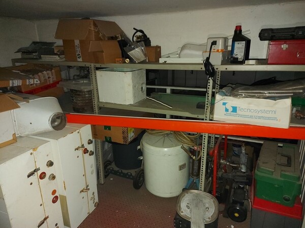 1#5989 Attrezzatura per officina e arredi ufficio in vendita - foto 34