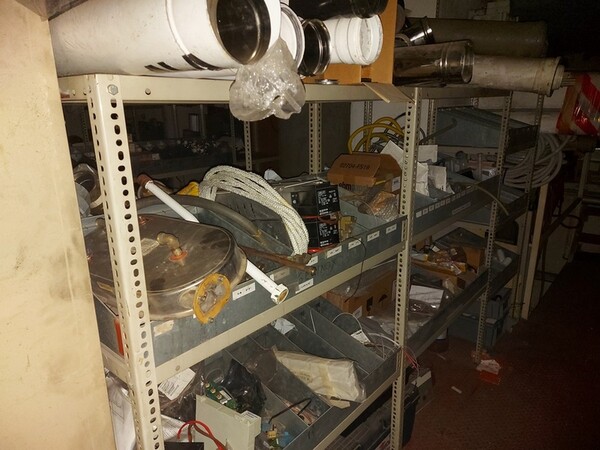 1#5989 Attrezzatura per officina e arredi ufficio in vendita - foto 37